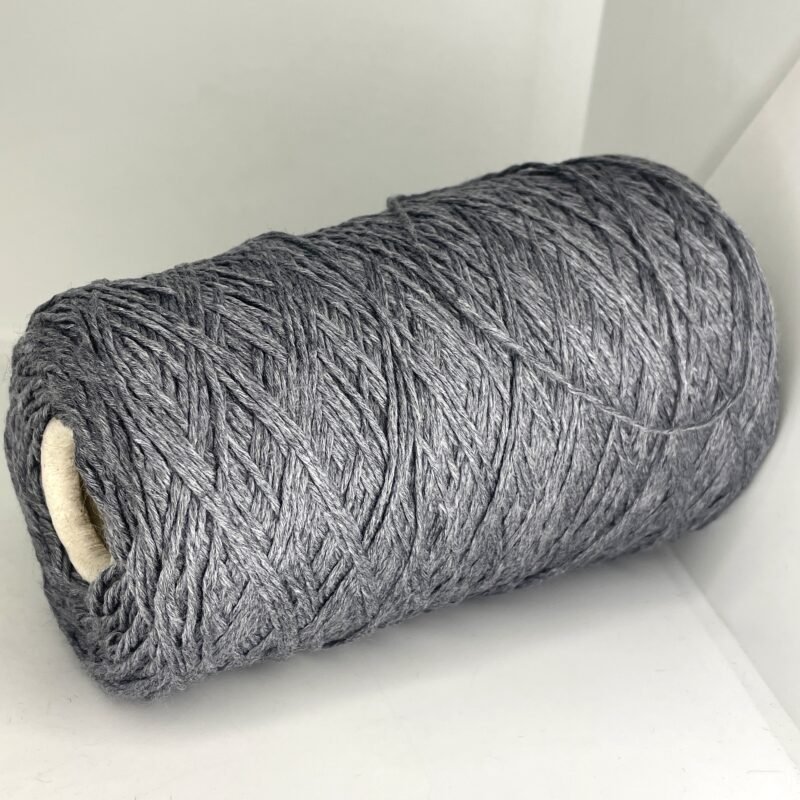 30% Šilkas, 70% Merino vilna (Ritė 300g)