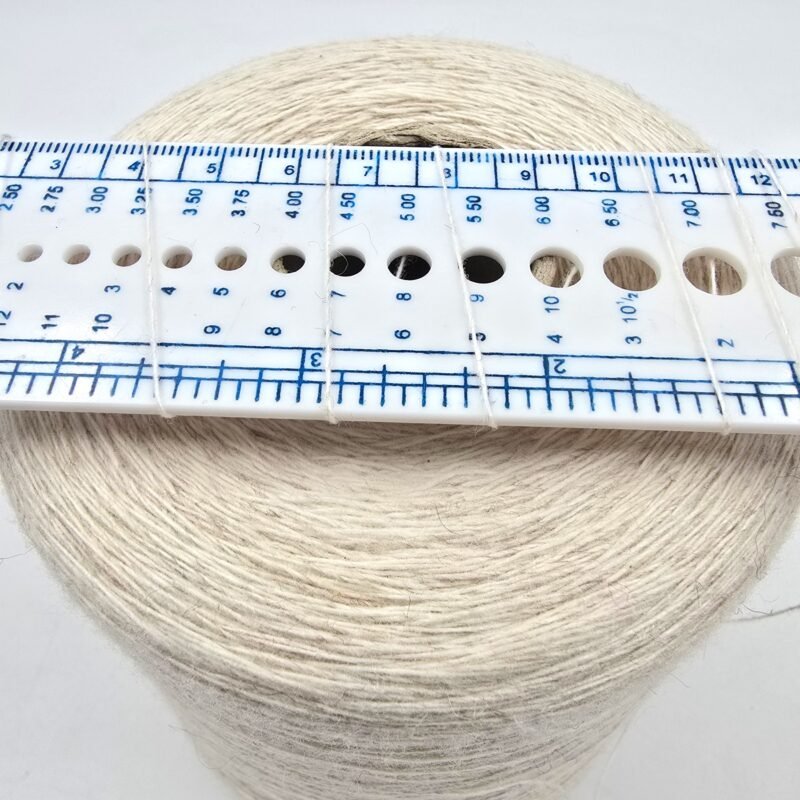 5% Angora, 10% Kašmyras, 50% Merino vilna, 20% Medvilnė, 15% Poliamidas (Ritė 520g) - Image 2