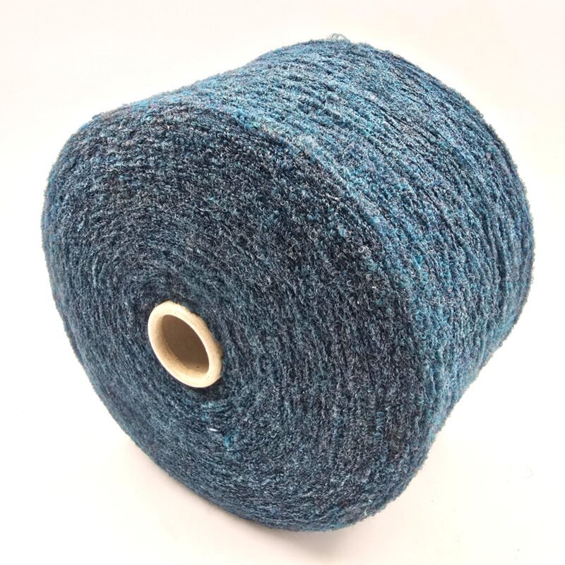 30% Merino vilna, 20% Poliamidas, 50% Akrilas (Ritė 1120g)