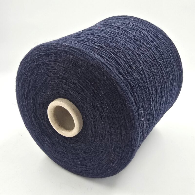 5% Angora, 10% Kašmyras, 50% Merino vilna, 20% Medvilnė, 15% Poliamidas (Ritė 850g)