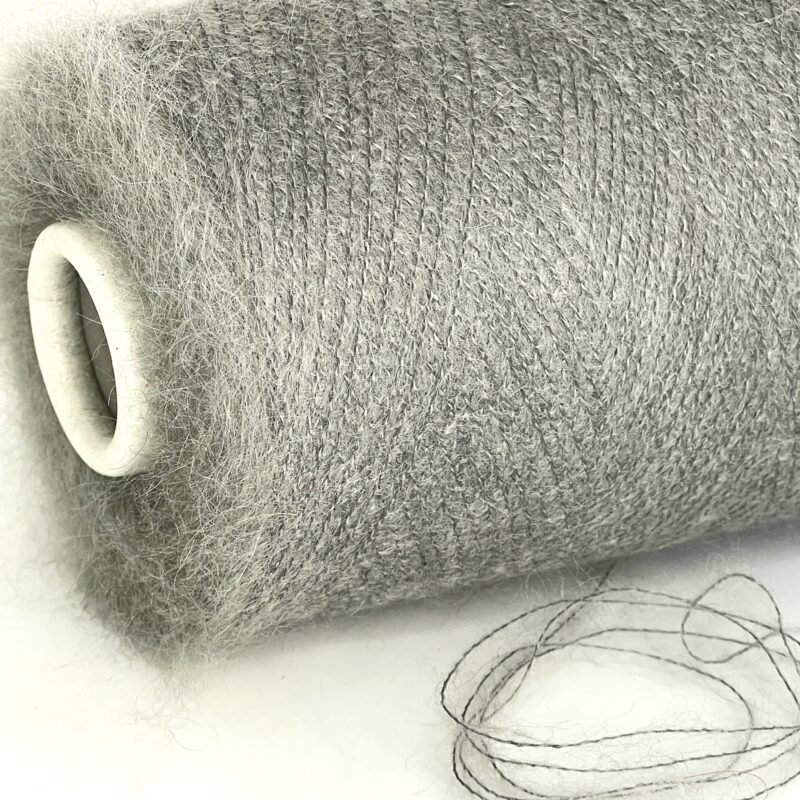 50% Super Kid Mohera, 20% Merino Vilna, 30% Poliamidas - Image 2