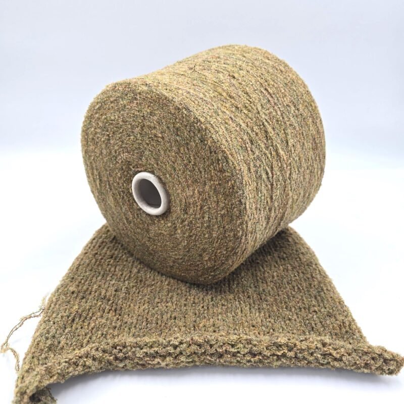30% Merino vilna, 20% Poliamidas, 50% Akrilas