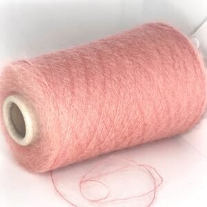 35% Kid Mohera, 5% Vilna, 40% Poliamidas, 20% Akrilas TIMOTEO