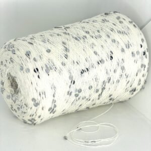 72% Merino Vilna, 28% Poliesteris + Žvyneliai