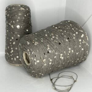 72% Merino Vilna, 28% Poliesteris + Žvyneliai