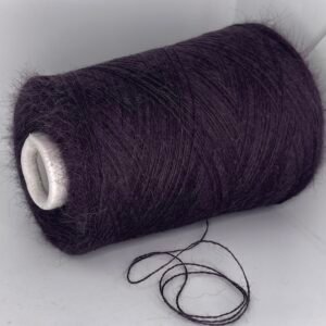 75% Suri Alpaka, 25% Merino Vilna