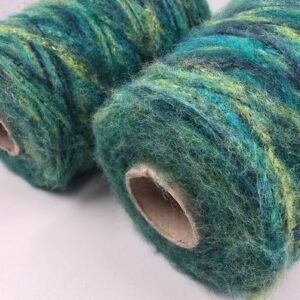 25% Vilna, 17% Poliamidas, 56% Akrilas, 2% Elastanas