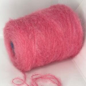 50% Kid Mohera, 39% Merino Vilna, 11% Nailonas