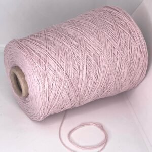 5% Kašmyras, 20% Merino Vilna, 24% Viskozė, 24% Medvilnė, 27% Poliamidas