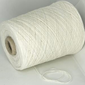 50% Angora, 35% Poliamidas, 15% Vilna