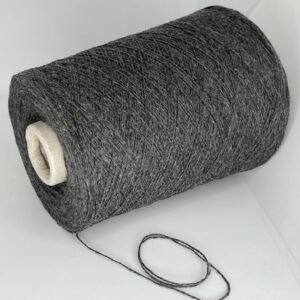 40% Baby Jakas, 10% Kašmyras, 30% Merino Vilna, 20% Šilkas