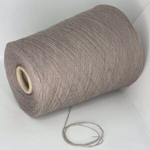 10% Šilkas, 10% Kašmyras, 80% Merino Vilna AGATHA