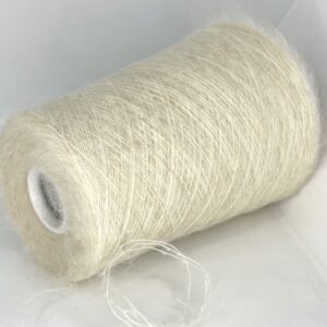 50% Super Kid Mohera, 20% Merino Vilna, 30% Poliamidas