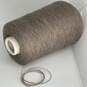 75% Suri Alpaka, 25% Merino Vilna SUSURI
